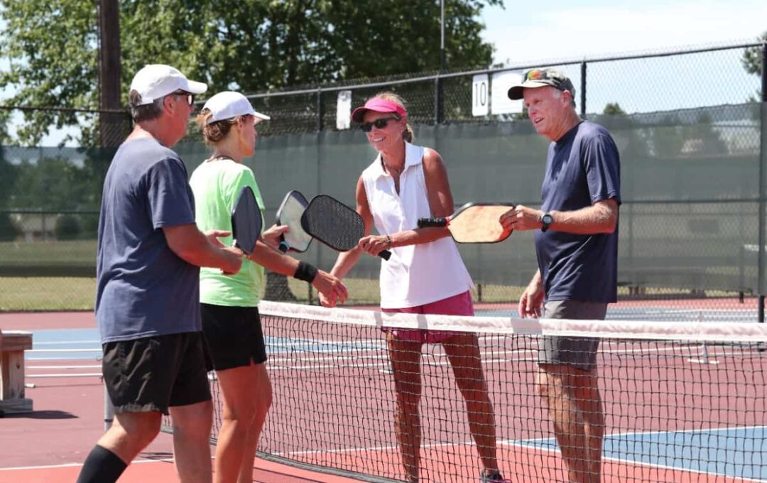 Do Pickleball Paddles Have Holes?