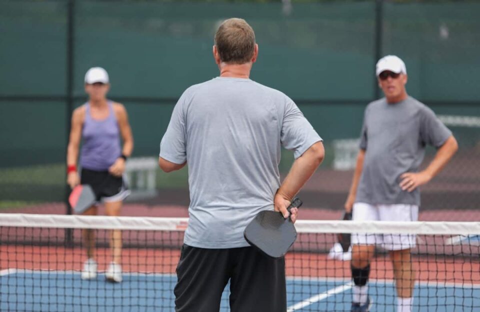 How to a Pickleball Referee